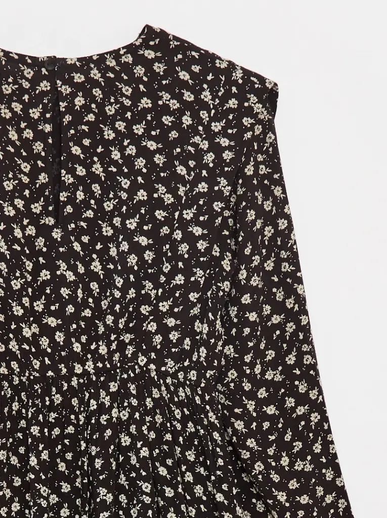 Robe fluide à fleurs en maille crêpe - Noir
